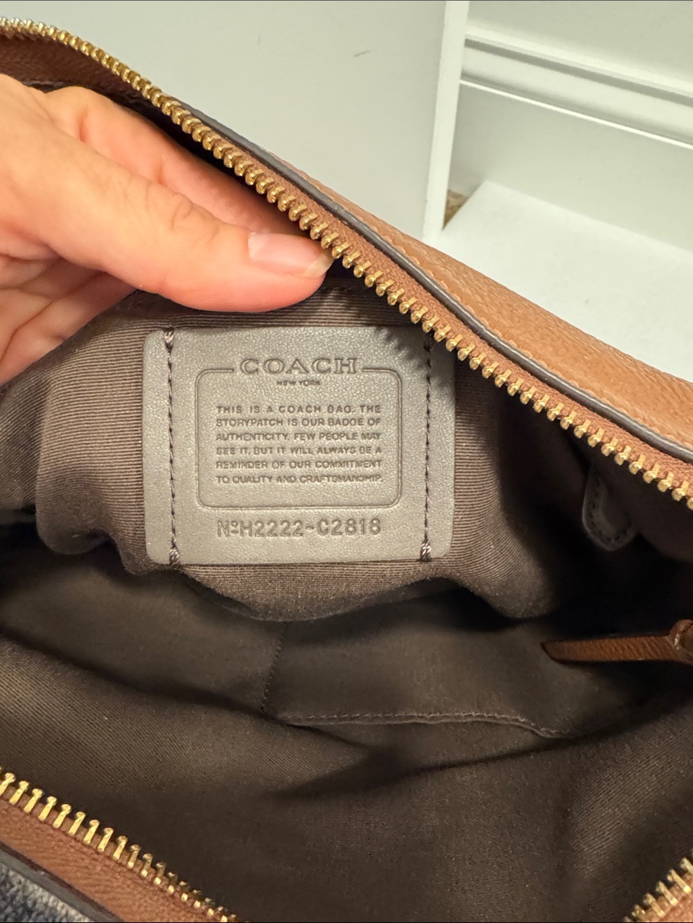 Coach Val Duffle brown pebbled leather shoulder bag purse with hangtag - Picture 9 of 10